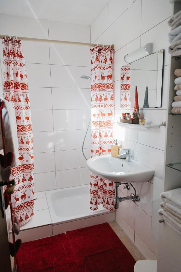 Knusperhaeuschen Villa Sattendorf Екстериор снимка