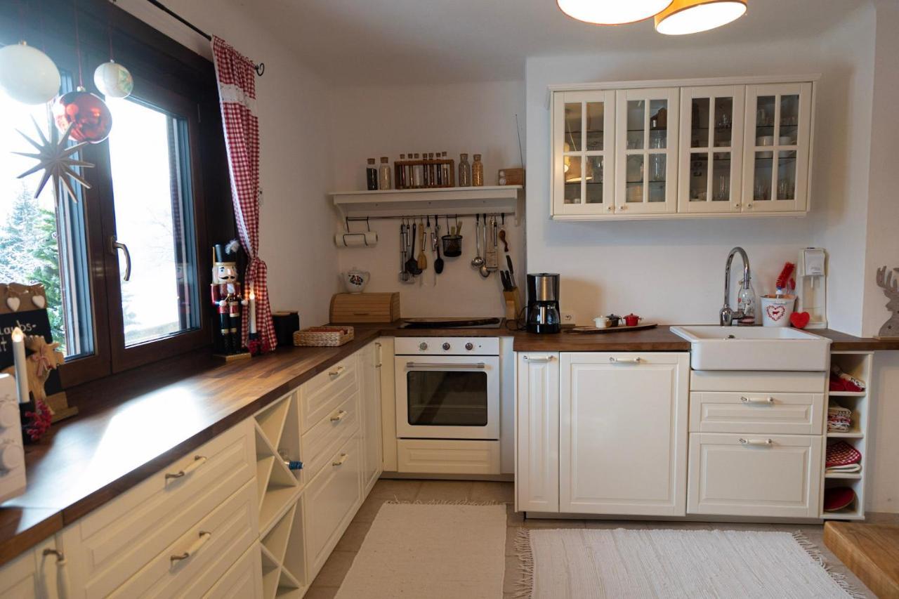 Knusperhaeuschen Villa Sattendorf Екстериор снимка