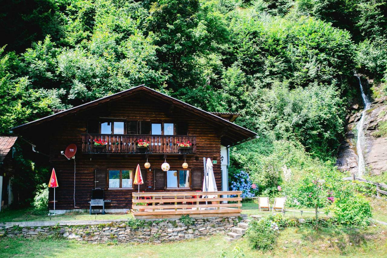 Knusperhaeuschen Villa Sattendorf Екстериор снимка